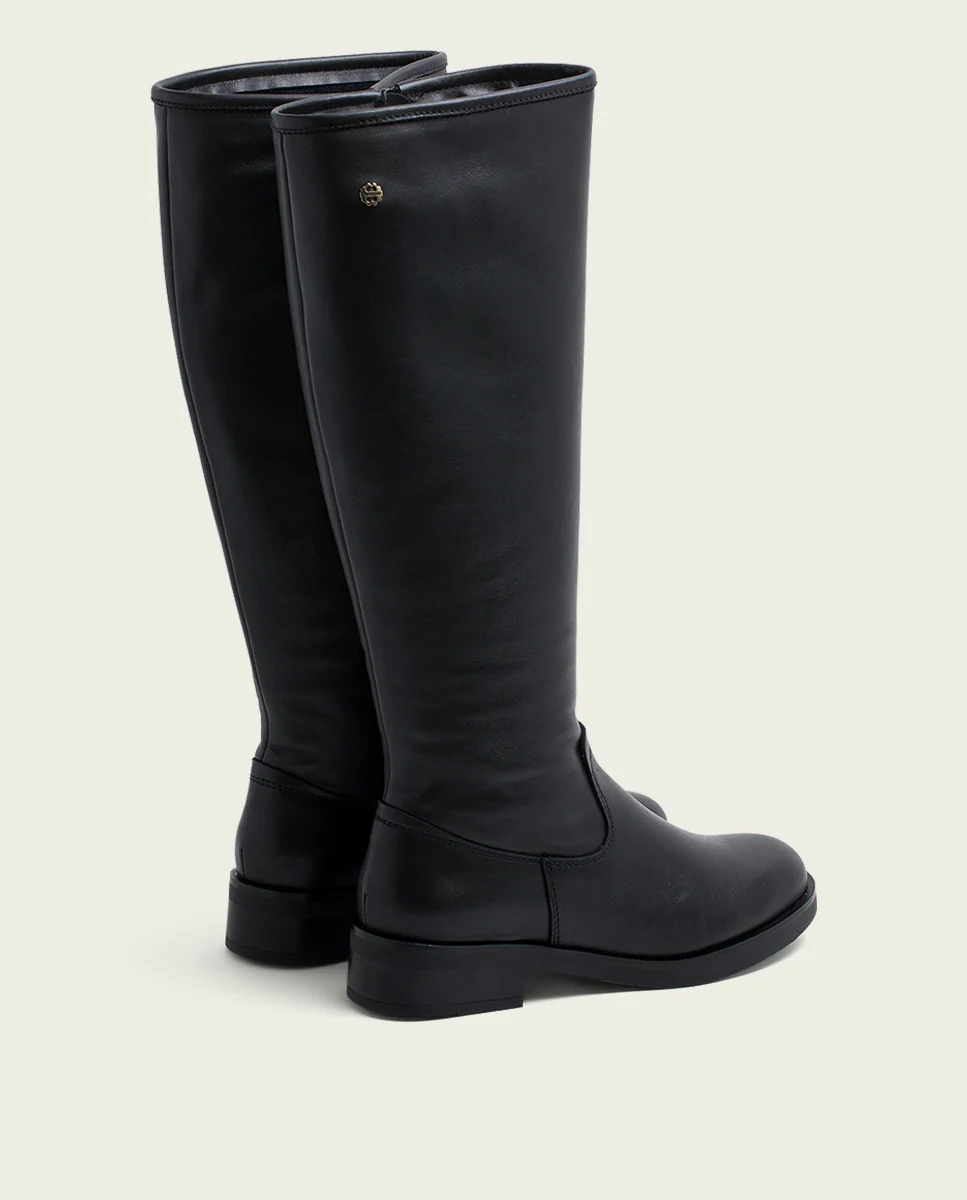 BOTAS ALTAS DE PIEL NEGRA CON CREMALLERA BELÉN - Image 4