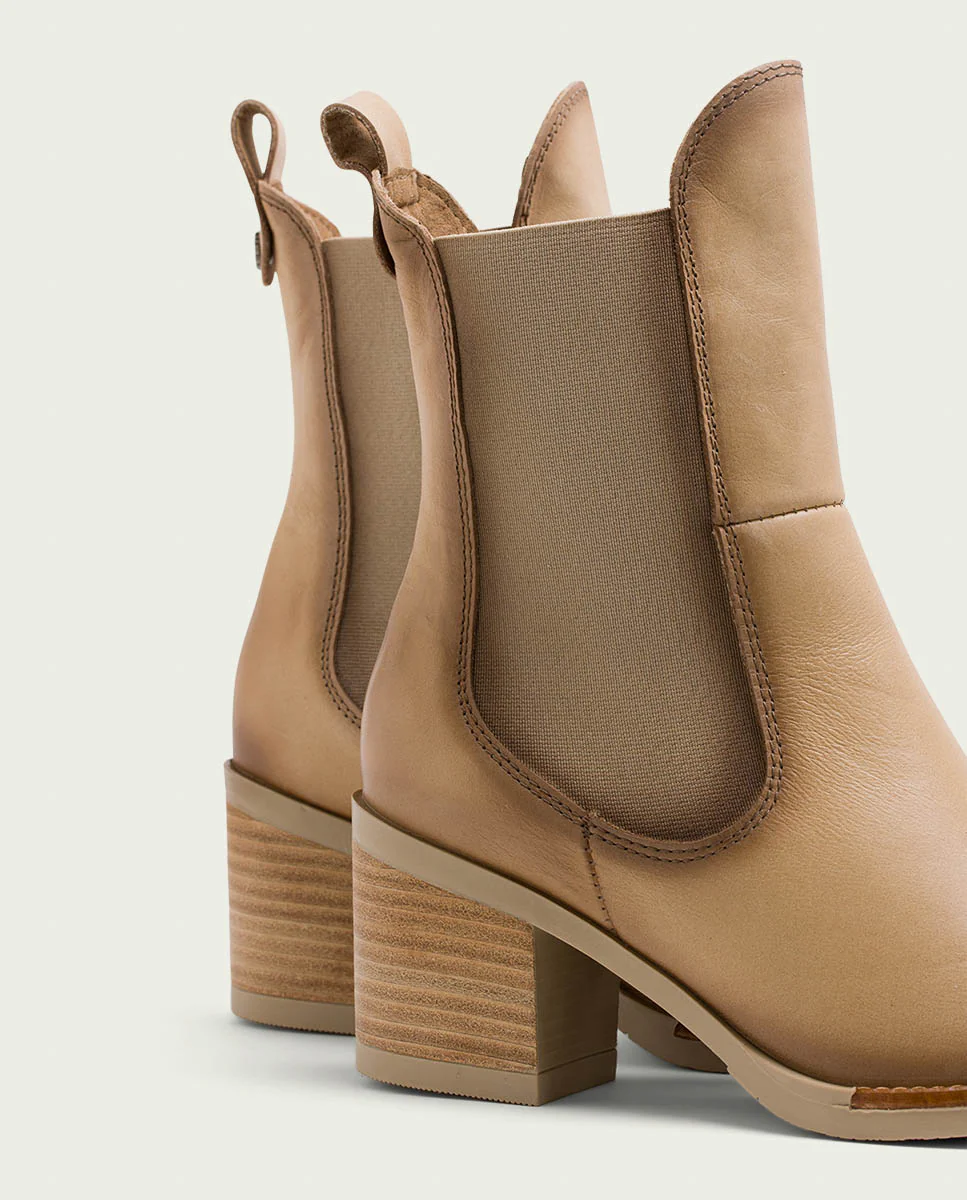 BOTINES DE PIEL CAMEL CON ELÁSTICOS JOY - Image 4