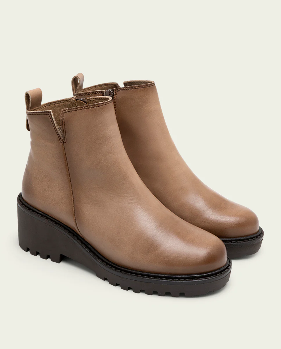 BOTINES DE PIEL CON CUÑA Y CREMALLERA TAUPE ELENA - Image 2